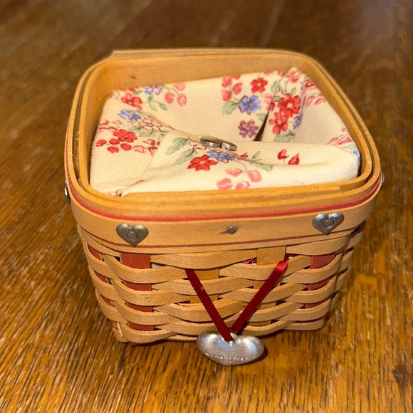Vintage Longaberger 2002 Sweetheart Basket Complete Set - Picture 1 of 6